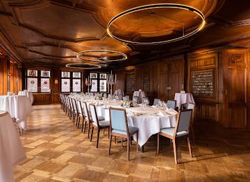 switzerland/zurich/restaurant/zunfthaus-zur-waag