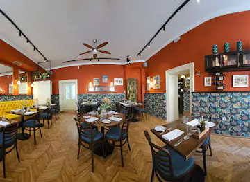 Le Klok Bistro