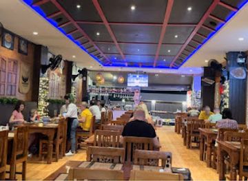 thailand/phuket/kata/restaurant/food-market-kata-restaurant