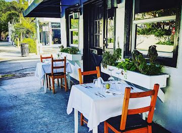 florida/key-west/restaurant/lola-s-bistro-key-west