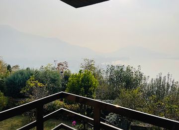 india/kashmir-great-lakes/restaurant/jade-dragon