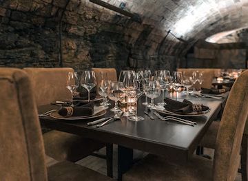 ohio/mohican-state-park/restaurant/prohibition-at-the-caverns