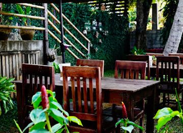 laos/phou-bia/restaurant/lang-ban-garden-restaurant