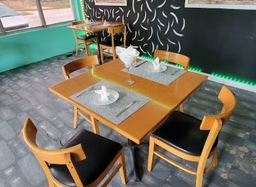 the-bahamas/eleuthera/restaurant/down-home-vibes-restaurant