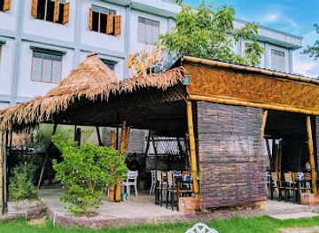 myanmar-burma/kayin-state/restaurant/my-hat-bar-restaurant