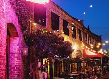 south-carolina/charleston/restaurant/hutson-alley