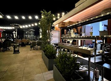 california/glendale/restaurant/mya-rooftop-restaurant-the-glenmark-hotel