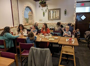 west-virginia/harper-s-ferry/restaurant/mountain-lake-club