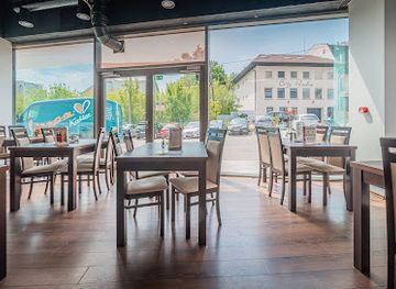 slovakia/kosice/restaurant/lunch-time