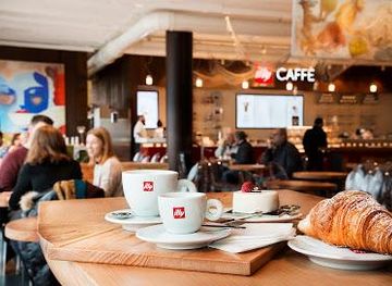 slovenia/coastal-karst/restaurant/eataly-trieste