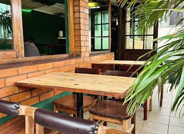 madagascar/betsiboka/restaurant/brew-analamahitsy