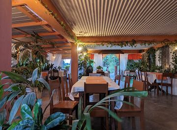 belize/cayo-district/restaurant/sannys-grill