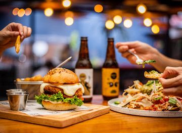 costa-rica/san-jose/barrio-amon/restaurant/howm