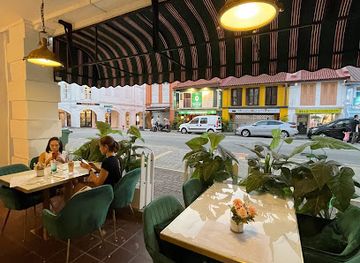 singapore/kampong-glam/restaurant/the-white-label
