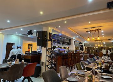 guinea/mount-kakoulima/restaurant/restaurant-terrasse-aquarium