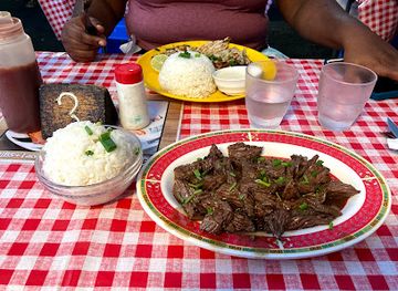 french-polynesia/tahiti/pirae/restaurant/roulotte-chez-leo