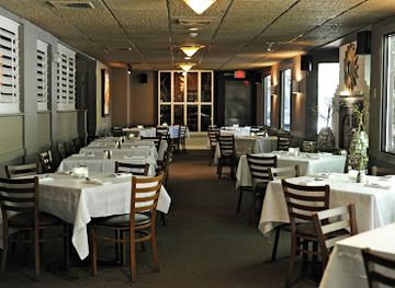 rhode-island/east-bay/restaurant/meritage-restaurant