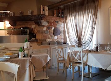 italy/bergamo/restaurant/al-bacio-restaurant-pizza