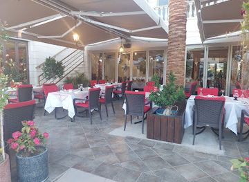 cyprus/paphos/coral-bay/restaurant/les-amis-restaurant