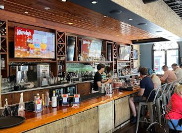 california/campbell/restaurant/flights-restaurant-by-alex-hult