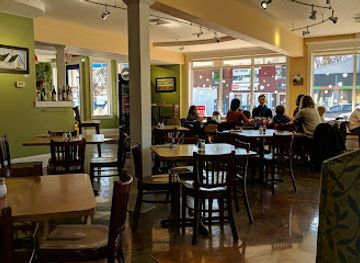 wisconsin/sturgeon-bay/restaurant/bluefront-cafe