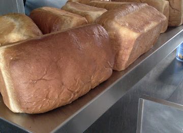 the-bahamas/bimini-islands/restaurant/charlie-s-bakery