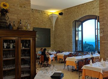 italy/san-gimignano/restaurant/la-griglia
