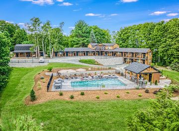 new-hampshire/dartmouth-lake-sunapee-region/restaurant/the-lodge-by-sunapee-stays