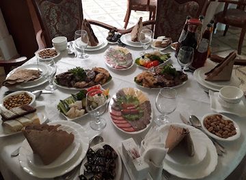tajikistan/khujand/restaurant/beliy-dom-white-house