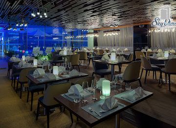 vietnam/da-nang/son-tra-district/restaurant/sky-view-restaurant