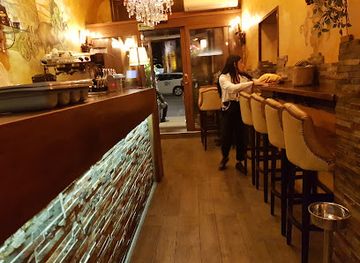 italy/rome/colosseo/restaurant/hostaria-al-gladiatore