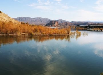 arizona/lake-mead/restaurant/temple-bar-marina