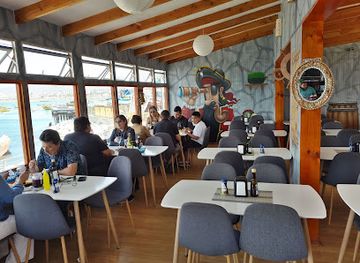 chile/coquimbo/restaurant/la-caverna-de-jhonny