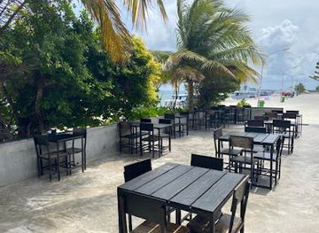 maldives/huraa/restaurant/the-harbor