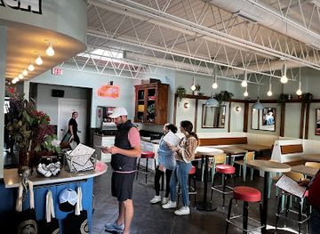 illinois/evanston/restaurant/the-fat-shallot-evanston