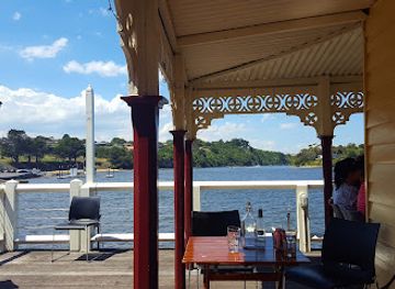 australia/western-district/restaurant/proudfoots-by-the-river