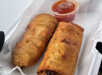 alabama/gadsden/restaurant/mae-khan-s-eggrolls