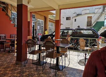 madagascar/antsirabe/restaurant/mirana