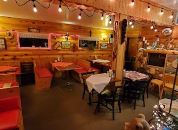 canada/interlake-region/restaurant/julia-s-place