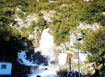 slovenia/littoral/restaurant/gostilna-pri-izviru-hublja