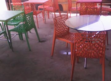 tanzania/singida/restaurant/alex-makuku