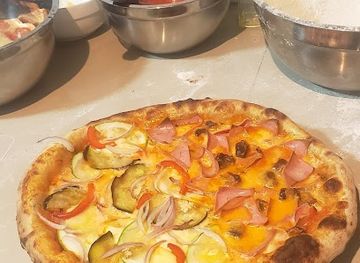 peru/alpamayo-circuit/restaurant/pizzeria-alpamayo-al-horno-huaraz