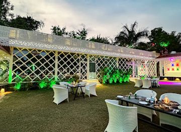 india/udaipur/restaurant/udaipur-traditional-restaurant-best-lakeview-restaurant