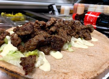 canada/prairies/restaurant/prairie-donair-quance-st-regina
