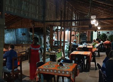 mozambique/chimanimani-mountains/restaurant/sara-s-place