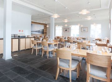 iceland/east-fjords/restaurant/l-abri