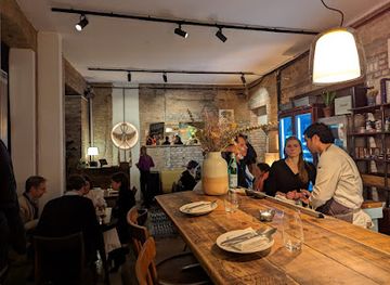 germany/berlin/kreuzberg/restaurant/lila-restaurant