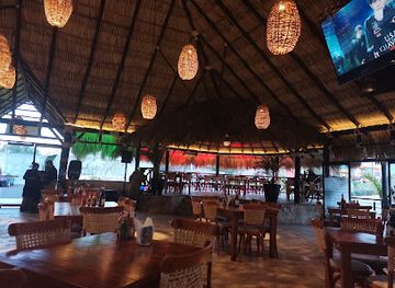 mexico/valley-of-mexico/restaurant/aloha-mar-y-tierra