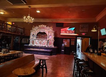 wisconsin/devil-s-lake-state-park/restaurant/al-ringling-brewing-co