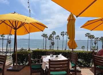 california/long-beach/restaurant/claire-s-at-the-museum